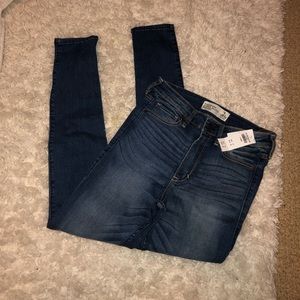 NWT Abercrombie Dark Wash Jeans